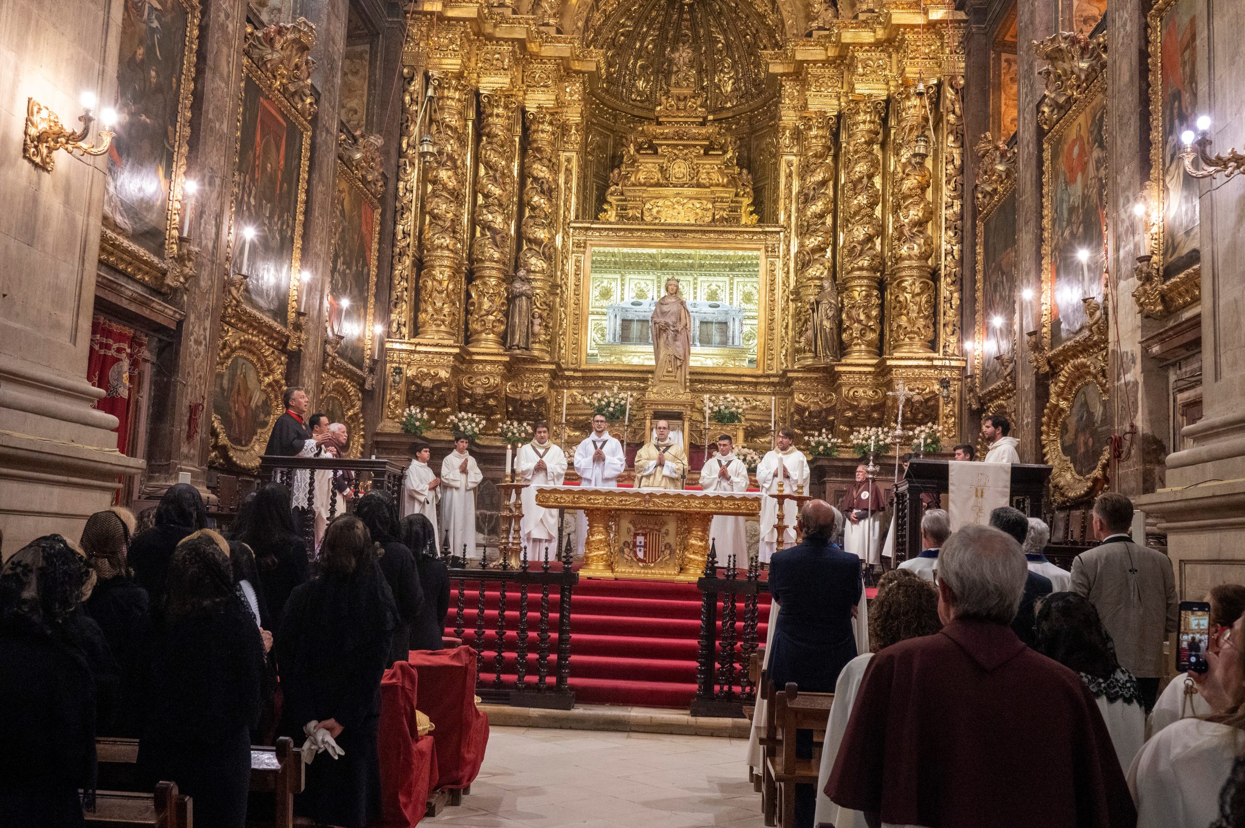A Real Ordem de Santa Isabel nas Cerimónias da Rainha Santa de 2025